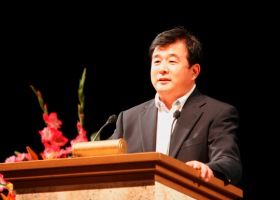 2005年美中法会隆重召开 师父亲临讲法(图)