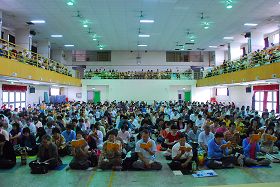 来自台湾南部的法轮功学员一起学法交流