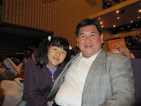 生技公司董事长李奇伦先生表示:观看神韵是一种享受,太值回票价了。