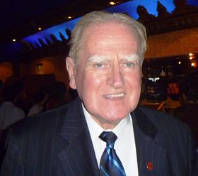 纽省议会上议员(Fred