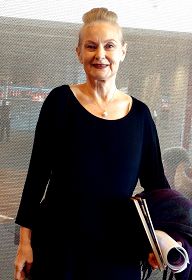 原舞蹈教师艾尔瑞女士(Valerie Airey)