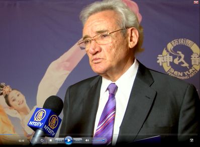 西班牙广播时事评论家路易斯•德尔奥尔莫(Luis