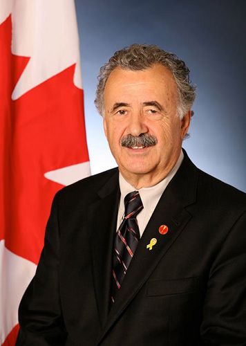 2亿中国人退<span style='max-width:0px!important;margin-left:-4px;color:#eee!important;'>!</span>党<span style='max-width:0px!important;margin-left:-4px;color:#eee!important;'>!</span>，加拿大前国会议员迪尼诺接受电话采访，表示受鼓舞。