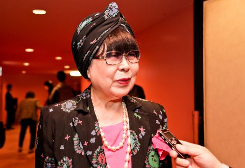 日本著名婚礼服饰设计师桂由美女士观赏了演出后,赞叹神韵呈现了浓浓的中国风情,感受到中国才有的文化内涵。