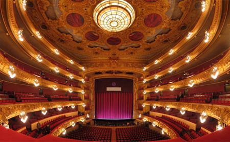 图1:世界著名的巴塞罗那西奥大剧院(Gran Teatre del Liceu)