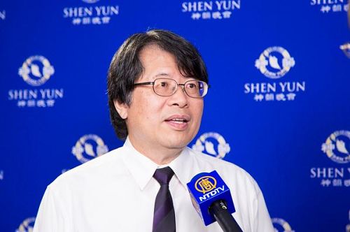 '图5:叶维丞盛赞神韵交响乐让观众得到天人合一的感觉。'