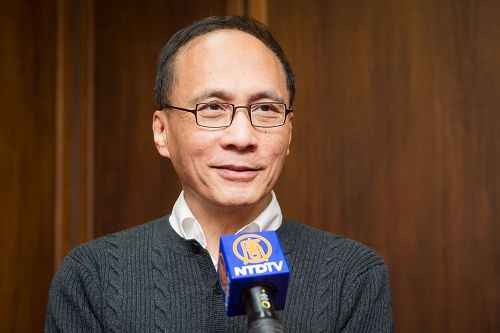 '图6:台湾行政院长林全2月19日下午,首次观赏神韵纽约艺术团的演出,表示每一个人都应该来看神韵。'