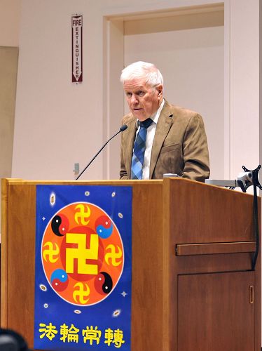 '图3：西方学员交流通过学法、战胜了焦虑症，同时在配合中放下自我的体会'