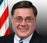 长岛布鲁克海文镇(Town of brookhaven)镇长爱德华•罗曼镇(Edward P. Romaine)