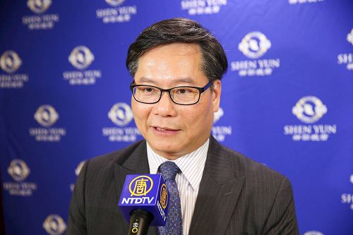 '图7:国际知名小提琴家苏显达,“惊艳!”他解释,“交响乐团整体的整齐度、默契都相当好。”'