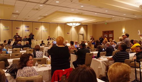 图1:“加州共和党联盟”(California Republican Assembly)三月三日全体投票通过反强摘器官决议。图为当天议会现场。