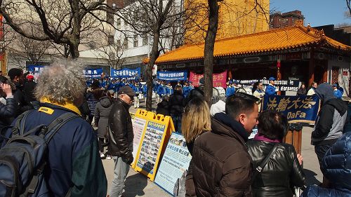 图1-3：蒙特利尔声援三亿人三<span style='max-width:0px!important;margin-left:-4px;color:#eee!important;'>:</span>退<span style='max-width:0px!important;margin-left:-4px;color:#eee!important;'>.</span>集会现场