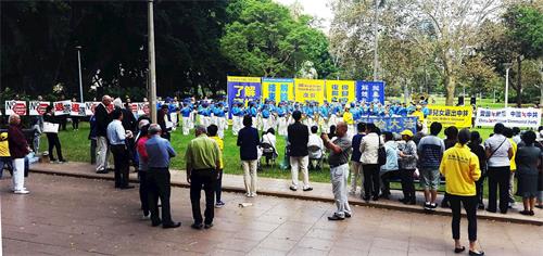 '图1：悉尼各界民众声援三亿人三<span