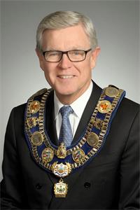 '图11:安河奥罗拉市(Aurora)市长捷夫瑞•道威( Geoffrey Dawe)'