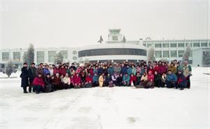 '图4:长春同修为台湾同修机场送行'