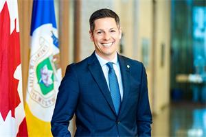 '图12:温尼伯(Winnipeg)市长布瑞恩‧褒曼(Brian Bowman)。'