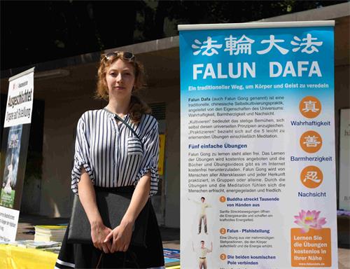 图8:桑德拉·斯坦(Sandra Stern):我们作为人应该制止中共的迫害和活摘器官