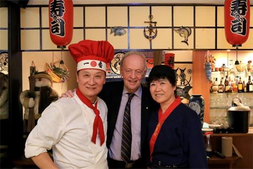 '图：前加拿大总理克里钦（Jean