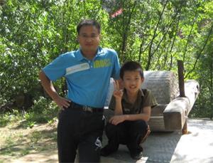 '王晓峰与儿子天行'