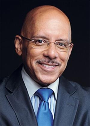 '图2:宾州州参议院第98号决议案的发起人宾州第七选区参议员休斯(Vincent J. Hughes)'