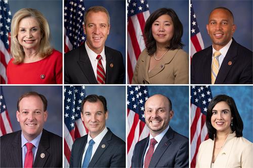 图12：纽约州多位国会议员向神韵发来表彰信、褒奖令和贺信。上排左起：众议院监督委员会主席玛隆妮（Carolyn Maloney），民主党国会竞选委员会（DCCC）主席肖恩·帕特里克·马洛尼（Sean Patrick Maloney），纽约州第六区国会众议员孟昭文（Grace Meng），纽约州第八选区国会议员、民主党众议员核心小组主席哈基姆·杰弗里斯（Hakeem Jeffries）。另有多位国会议员授予神韵“国会特别褒奖”，下排左起：纽约州第一选区国会议员李·米泽尔丁（Lee Zeldin），第三选区国会议员托马斯·苏瑞（Thomas R. Suozzi），第二选区国会议员安德鲁·加巴里诺（Andrew Garbarino），第十一选区国会议员玛丽奥（Nicole Malliotakis）。（纽约州议会官网图片／大<span style='max-width:0px!important;margin-left:-4px;color:#eee!important;'>.</span>纪<span style='max-width:0px!important;margin-left:-4px;color:#eee!important;'>.</span>元<span style='max-width:0px!important;margin-left:-4px;color:#eee!important;'>;</span>合成）