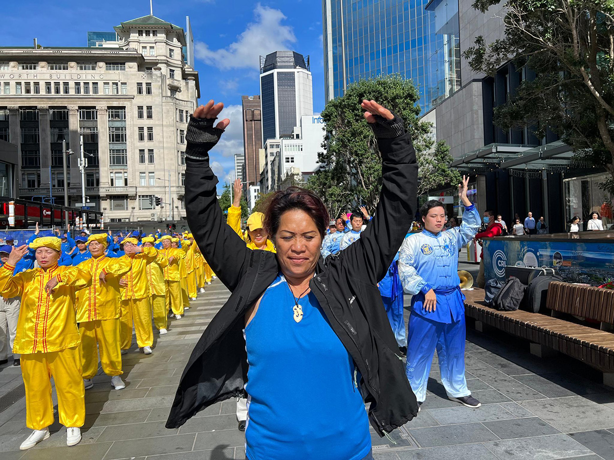 新西兰庆祝3.9亿中国人退出中共 民众支持 8 2022 4 17 new zealand 390million quit ccp celebration 07