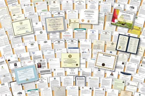 图1:上千西方政要在法轮大法洪传三十年之际,对法轮大法及其创始人李洪志先生颁发褒奖贺信表示赞扬和感谢,其中包括美国、加拿大、英国、德国、瑞典、瑞士、爱尔兰、澳洲、日本和台湾的各级政府官员。图为部分褒奖。(大<span style='max-width:0px!important;margin-left:-4px;color:#eee!important;'>.</span>纪<span style='max-width:0px!important;margin-left:-4px;color:#eee!important;'>.</span>元<span style='max-width:0px!important;margin-left:-4px;color:#eee!important;'>;</span>)