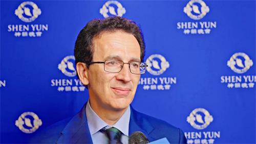 '图8：二零二二年六月二十五日晚，意大利人权联合会主席安东尼奥·斯坦戈（Antonio Stango）观赏了神韵纽约艺术团，在维罗纳Teatro Filarmonico的首场演出。（新<span