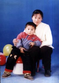 张金伶和儿子宇新