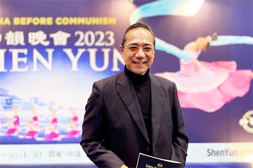 图10:建筑公司社长川村慎二期望看到像神韵演出中所展现的世界和平。(大<span style='max-width:0px!important;margin-left:-4px;color:#eee!important;'>.</span>纪<span style='max-width:0px!important;margin-left:-4px;color:#eee!important;'>.</span>元<span style='max-width:0px!important;margin-left:-4px;color:#eee!important;'>;</span>)