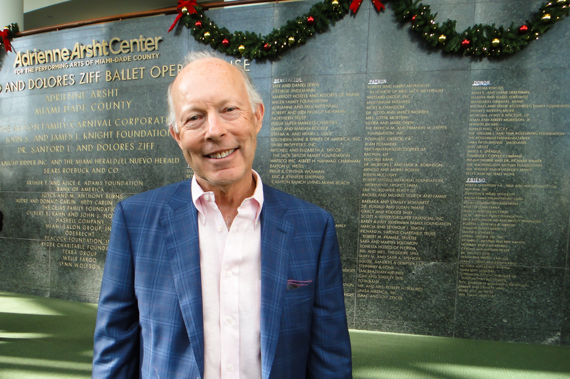 图10:建筑服务公司总裁唐·内夫(Don Neff)观看了神韵演出后说:“这是一场迷人的演出,非常励志,我得把她推荐给我的朋友们。”(大<span style='max-width:0px!important;margin-left:-4px;color:#eee!important;'>.</span>纪<span style='max-width:0px!important;margin-left:-4px;color:#eee!important;'>.</span>元<span style='max-width:0px!important;margin-left:-4px;color:#eee!important;'>;</span>)