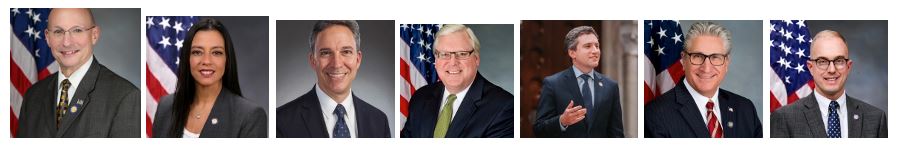 '图2:发起及共同签署恭贺二零二三年五月十三日第二十四届“世界法轮大法日”决议案的纽约州参议员。第一行从左至右:发起人迪恩·默雷(Dean Murray)、共同签署人莫妮卡·馬丁內斯(Monica R. Martinez)、杰克·马丁斯(Jack M. Martins)、托马斯·奥马拉(Thomas F. O'Mara)、詹姆斯·斯科菲斯(James Skoufis)、詹姆斯·泰迪斯科(James Tedisco)、马克沃·尔奇克(Mark Walczyk)'