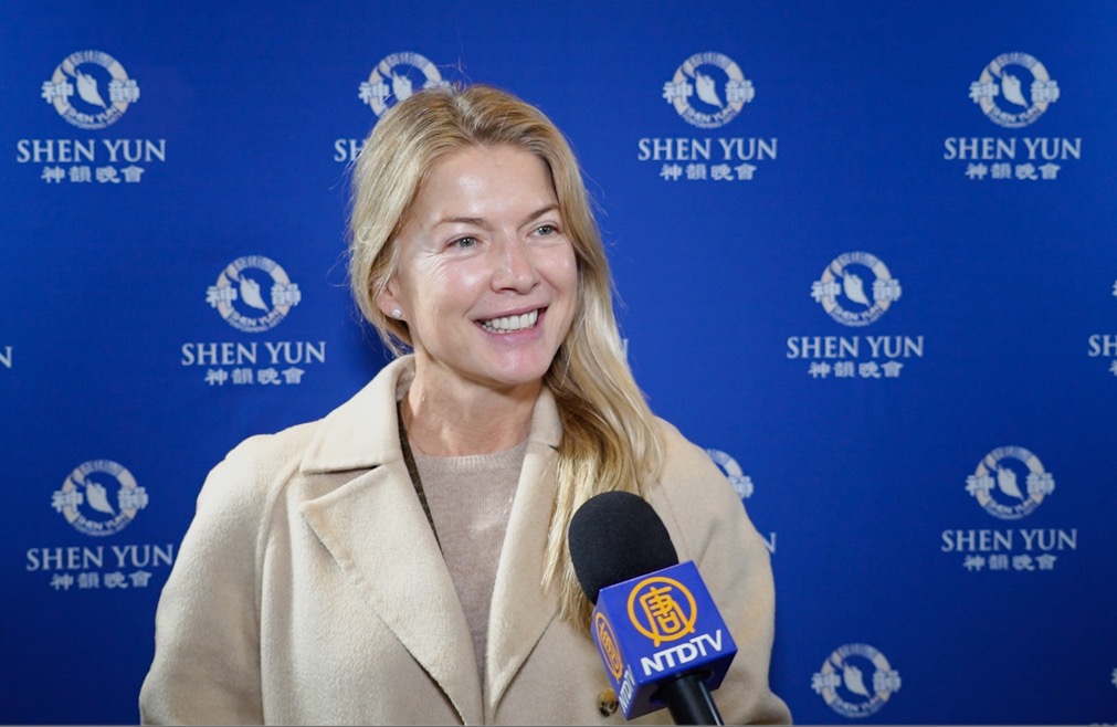 图22:二零二四年一月七日下午,波兰知名模特芭西亚·米勒维奇(Basia Milewicz)观看了美国神韵新世界艺术团在亚特兰大交响乐厅的演出。(新<span style='max-width:0px!important;margin-left:-4px;color:#eee!important;'>!</span>唐<span style='max-width:0px!important;margin-left:-4px;color:#eee!important;'>!</span>人<span style='max-width:0px!important;margin-left:-4px;color:#eee!important;'>:</span>电视台)