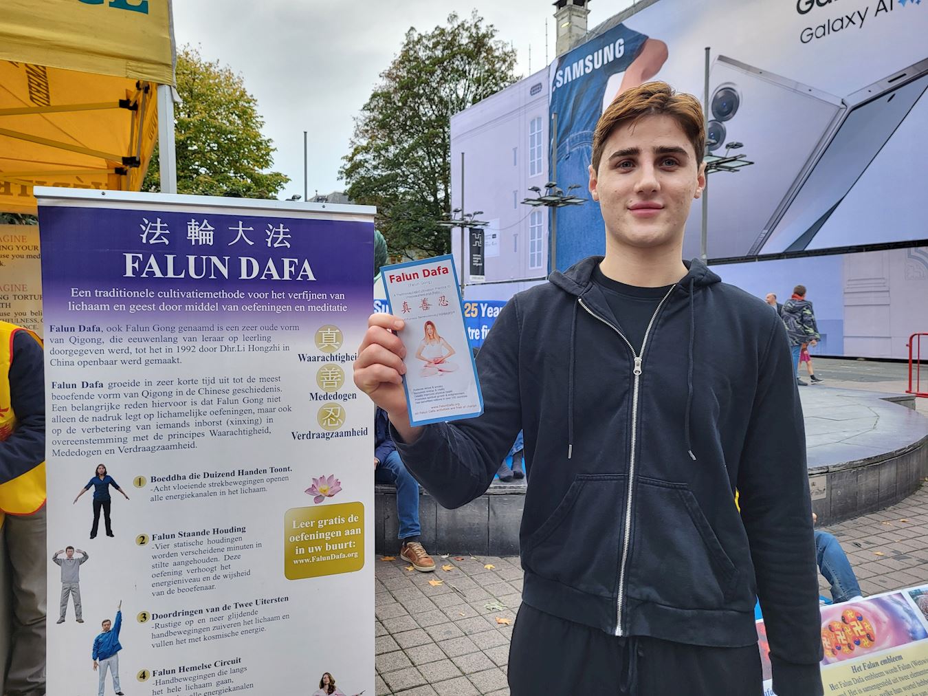 '图14:萨巴感谢真善忍带给他平静的能量'