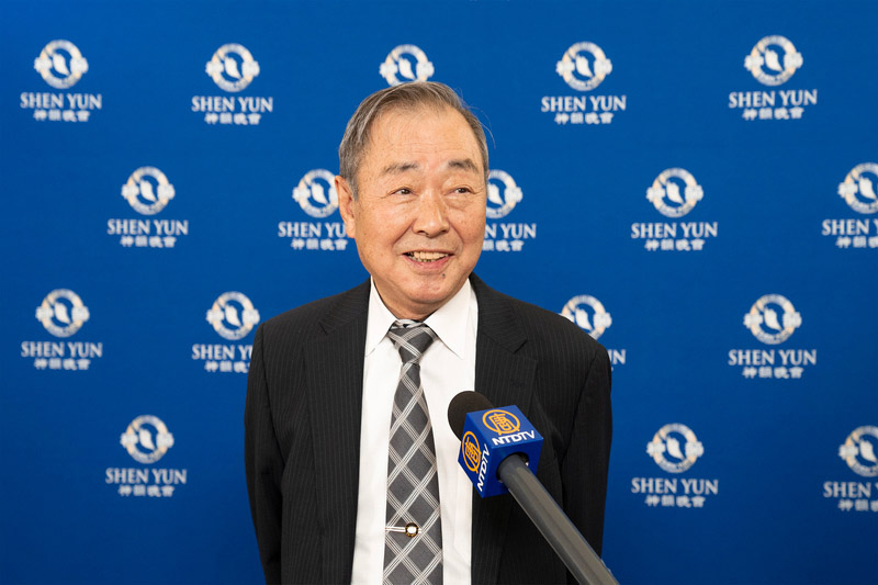 图9:公司董事铃木基之(Motoyuki Suzuki)观赏了神韵环球艺术团在日本名古屋的首场演出。(大<span style='max-width:0px!important;margin-left:-4px;color:#eee!important;'>.</span>纪<span style='max-width:0px!important;margin-left:-4px;color:#eee!important;'>.</span>元<span style='max-width:0px!important;margin-left:-4px;color:#eee!important;'>;</span>)