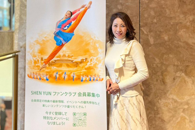 图10:二零二四年十二月二十四日下午,歌手兼作曲家江仓(エクラEkura)观赏了在名古屋的第二场演出。(大<span style='max-width:0px!important;margin-left:-4px;color:#eee!important;'>.</span>纪<span style='max-width:0px!important;margin-left:-4px;color:#eee!important;'>.</span>元<span style='max-width:0px!important;margin-left:-4px;color:#eee!important;'>;</span>)