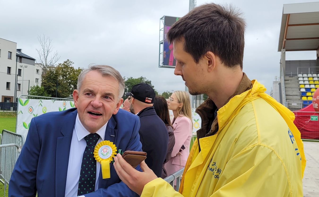 '图14:MIRBUD SA公司副总裁斯瓦沃米尔•诺瓦克(左)'