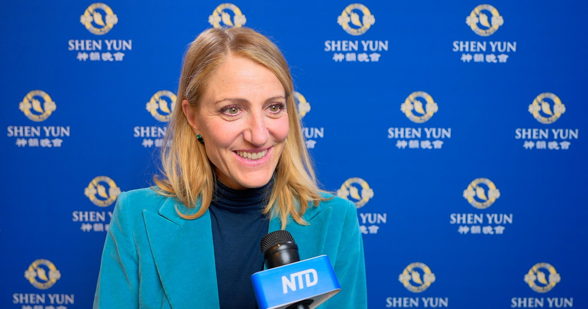 图16:二零二五年二月五日晚,罗马市议员、市文化主管茱莉亚·吉亚(Giulia Ghia)观赏了神韵演出。 (新<span style='max-width:0px!important;margin-left:-4px;color:#eee!important;'>!</span>唐<span style='max-width:0px!important;margin-left:-4px;color:#eee!important;'>!</span>人<span style='max-width:0px!important;margin-left:-4px;color:#eee!important;'>:</span>电视台)