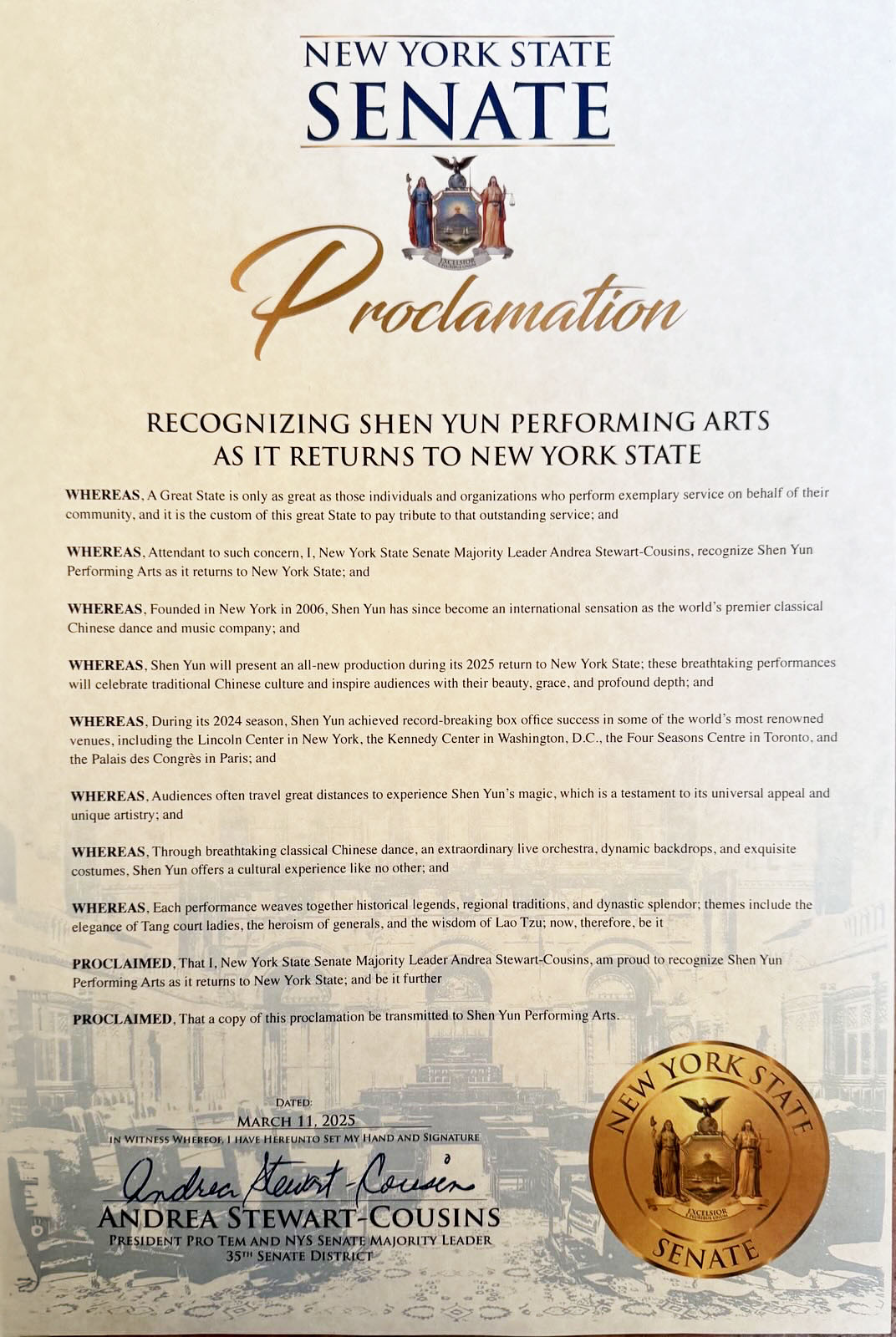 图6:二零二五年三月,纽约州参议院临时主席、多数党领袖、第35区资深参议员安德里亚‧斯图尔特-考辛斯(Andrea Stewart-Cousins)授予神韵褒奖。(大<span style='max-width:0px!important;margin-left:-4px;color:#eee!important;'>.</span>纪<span style='max-width:0px!important;margin-left:-4px;color:#eee!important;'>.</span>元<span style='max-width:0px!important;margin-left:-4px;color:#eee!important;'>;</span>)