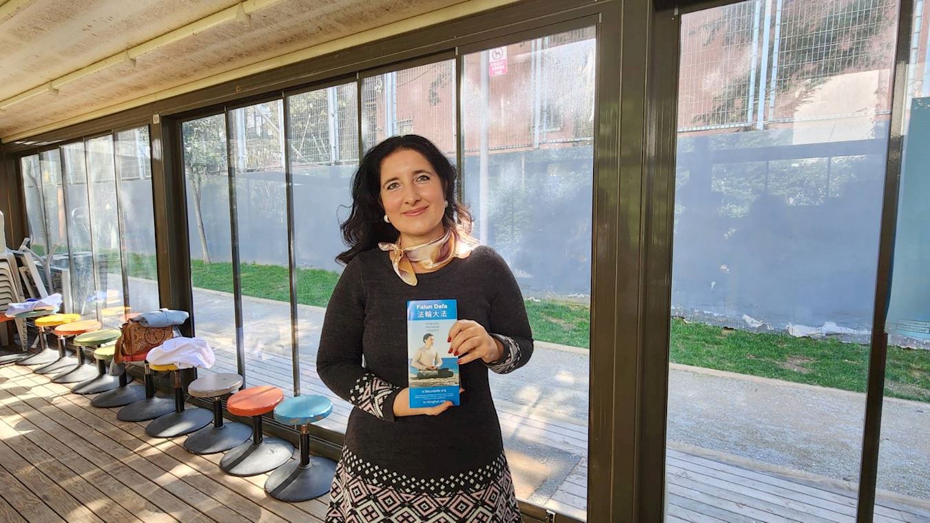 '图6:阿伊萨女士'