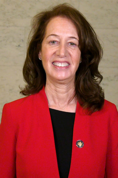 图24:纽约州第一百选区众议员保拉‧伊莱恩‧凯(Paula Elaine Kay)