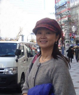 '法轮功学员易朝玲'