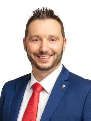 图9:来自沃州的瑞士联邦议会国民院议员及沃州大议会议员伊万‧帕胡德