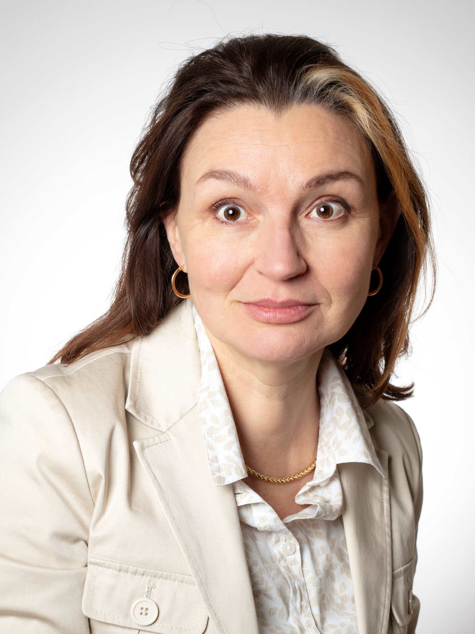 图4:纳沙泰尔州大议会议员阿曼‧乔普‧克里斯汀女士