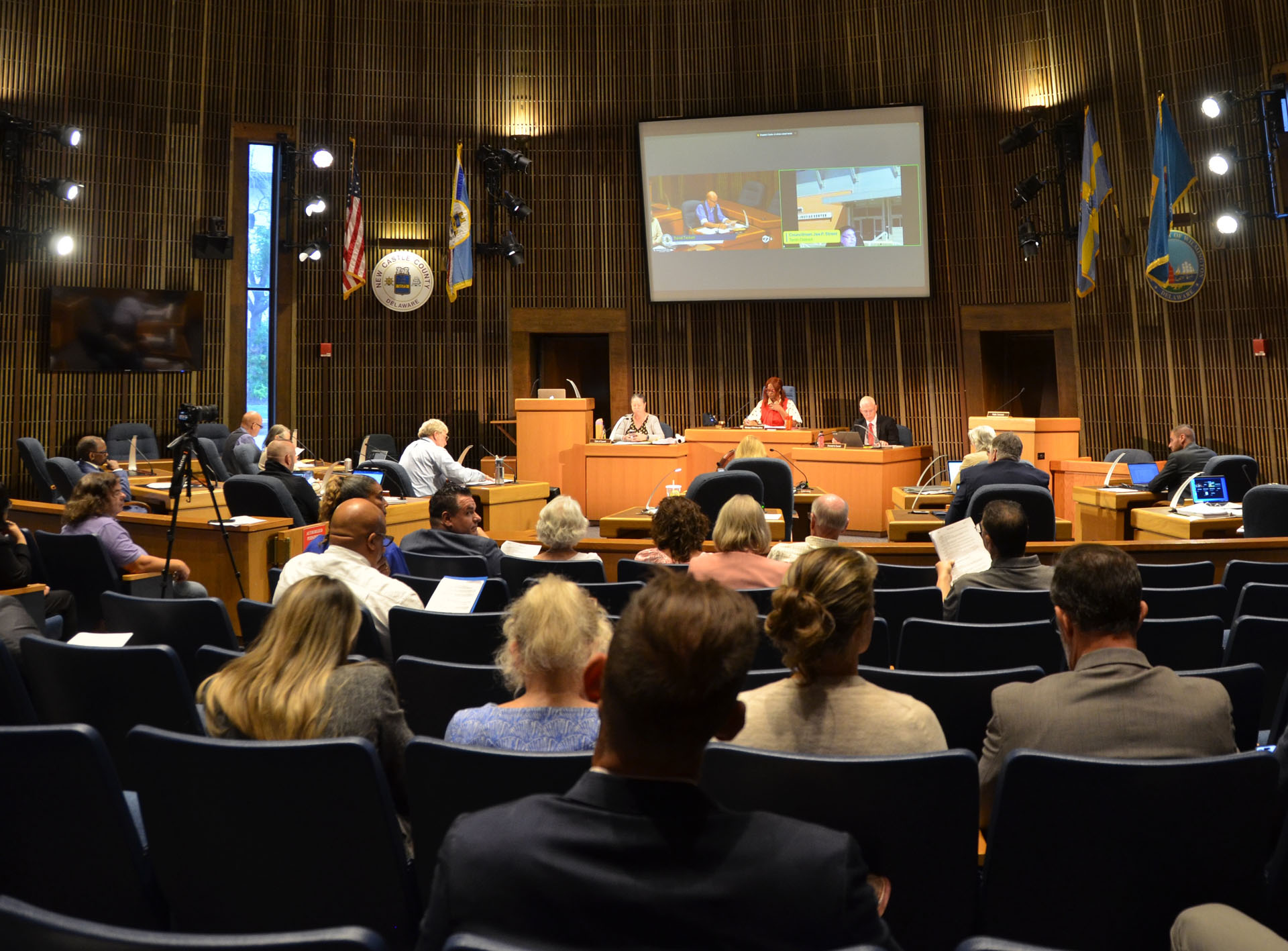 图2:二零二五年八月二十六日,美国特拉华州纽卡斯县议会召开会议,对多项决议进行表决,其中包括R25-151号决议,该决议支持法轮功学员的信仰自由权利。