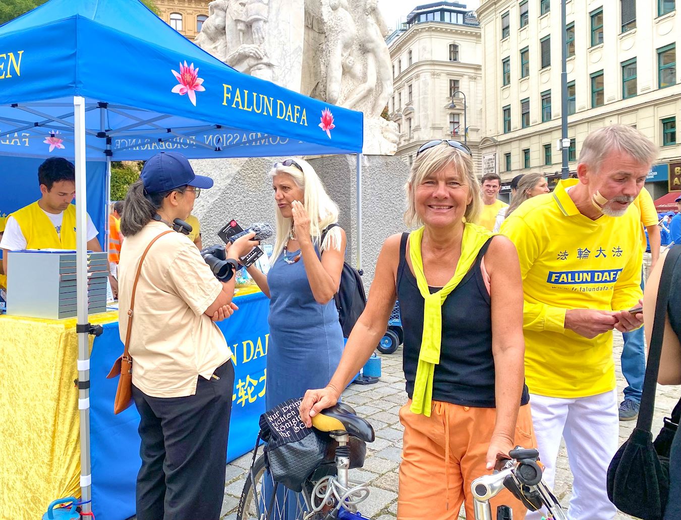 '图18:维也纳导游曼努埃拉。'